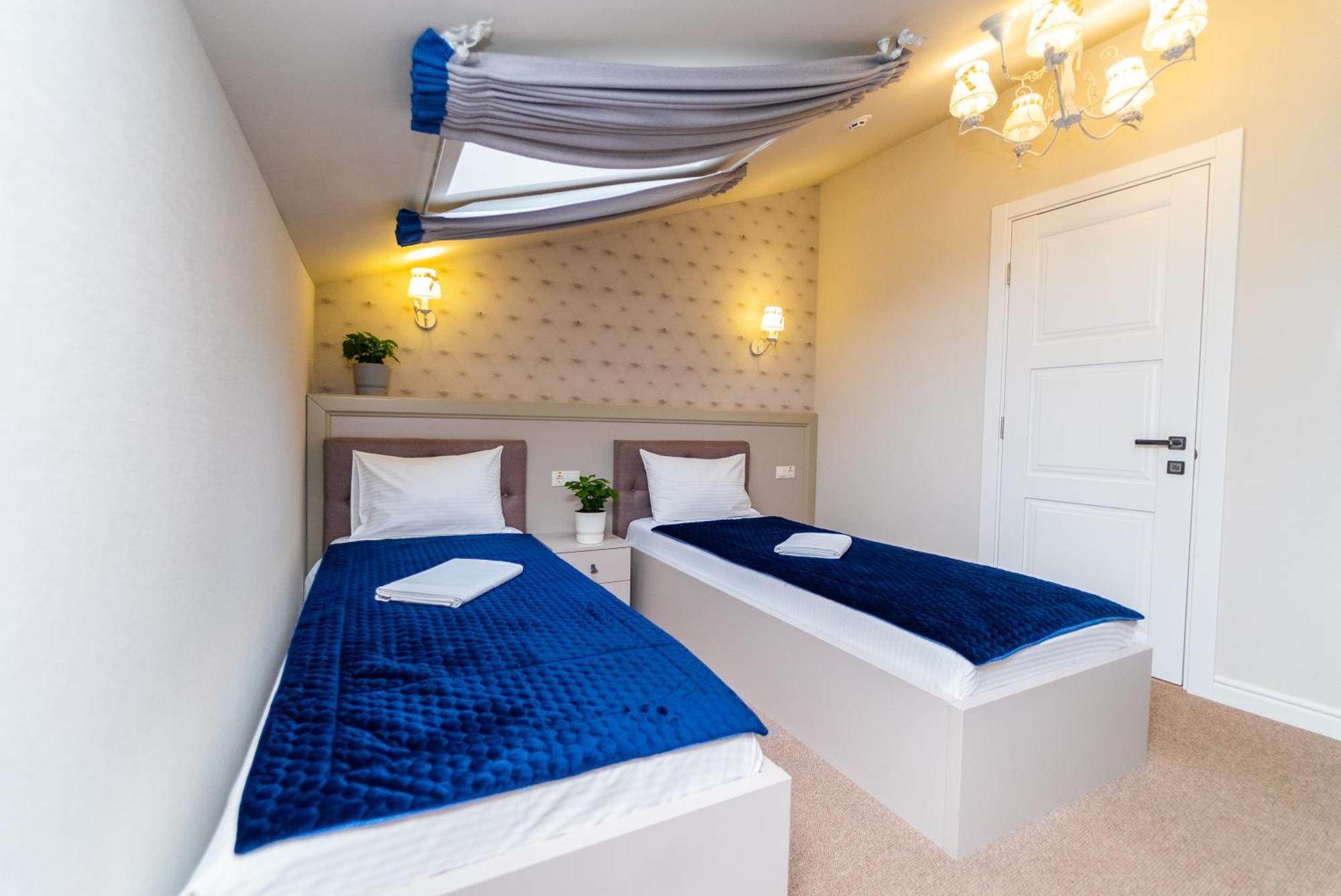 Maner Hotel Odessa Dış mekan fotoğraf