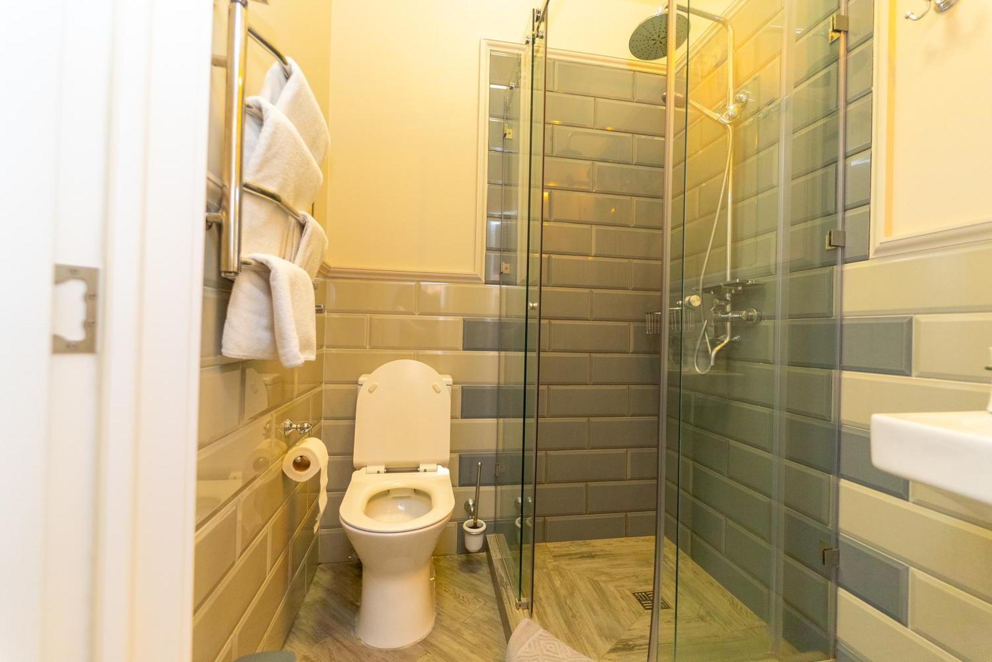 Maner Hotel Odessa Dış mekan fotoğraf