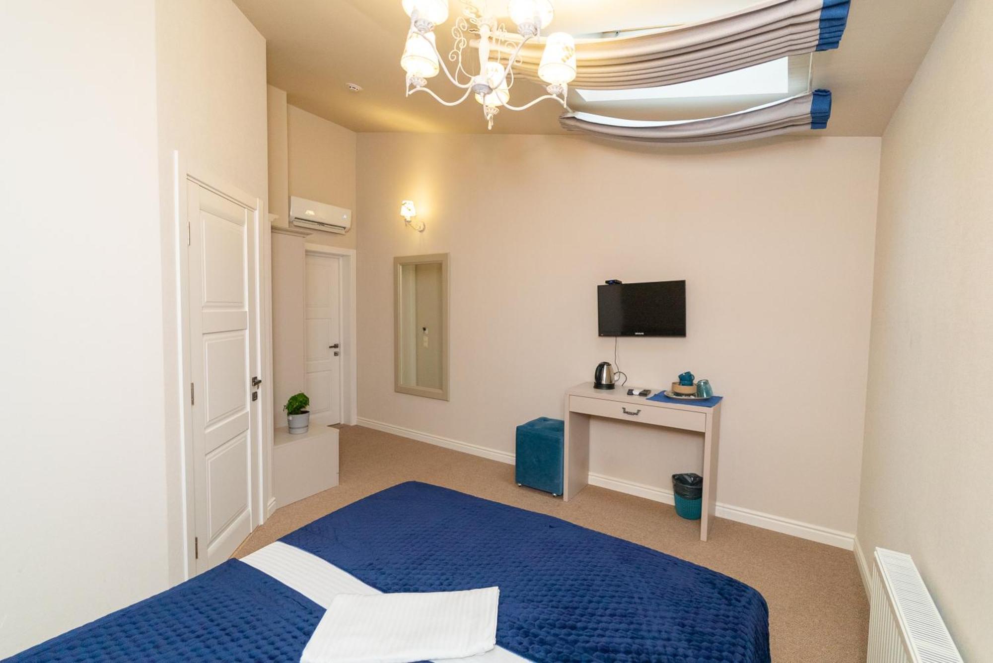 Maner Hotel Odessa Dış mekan fotoğraf