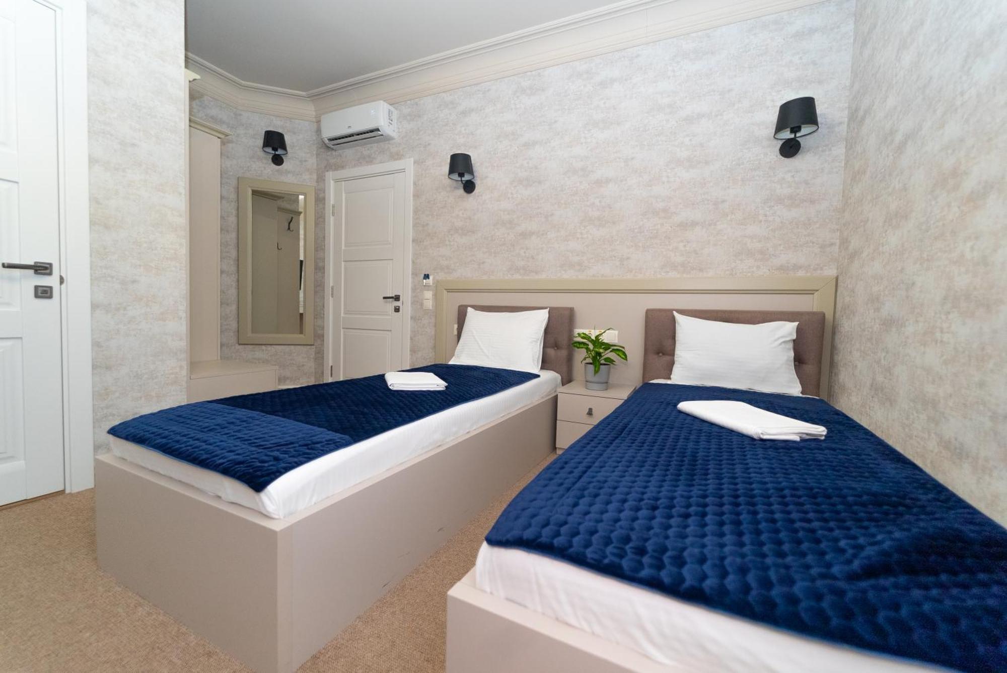 Maner Hotel Odessa Dış mekan fotoğraf